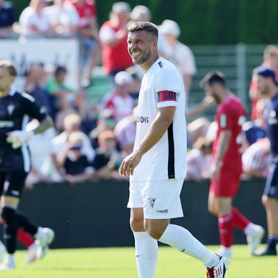 Lukas Podolski im Testspiel gegen den FC