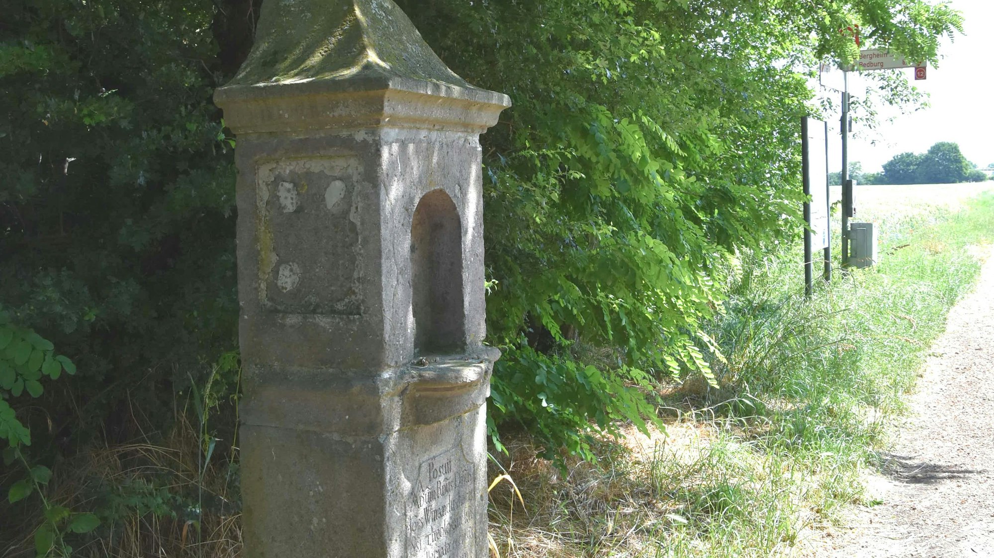 Bild 5: Ein Betstock am Wegesrand