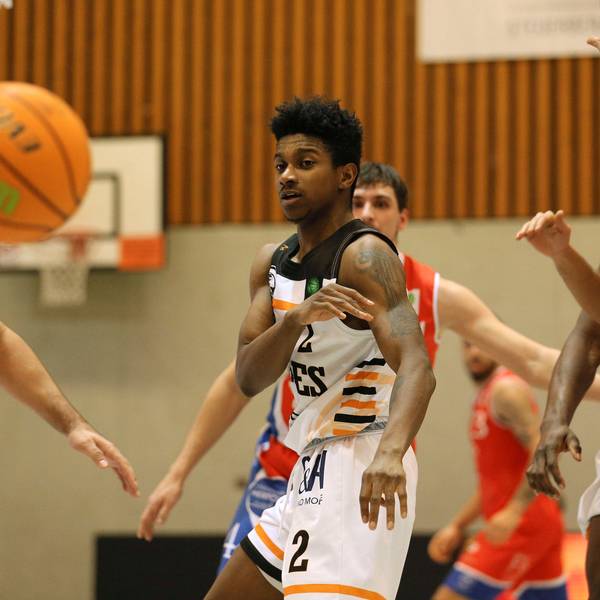 Walter McBride Eagles Basketball Herren Pro B am Fr. 23.12.2022 Itzehoe Eagles - BBG Herford 90 - 84 *** Walter McBride Eagles Basketball Men Pro B on Fri 23 12 2022 Itzehoe Eagles BBG Herford 90 84