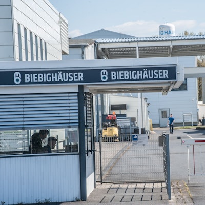 Eingang des Metallwerks Biebighäuser in der Fixheide