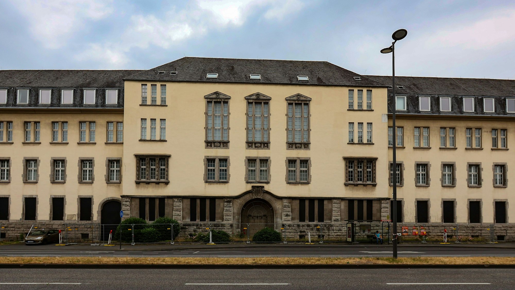 Das Bild zeigt das Gebäude der früheren Oberfinanzdirektion.