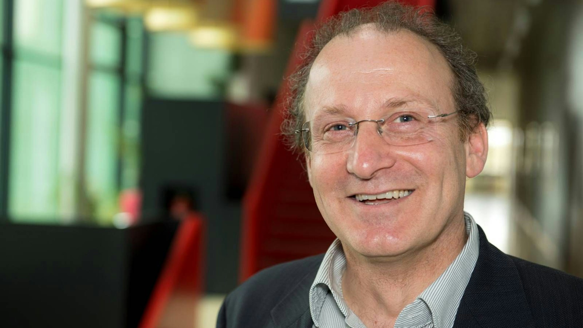 Torsten Dahm lacht in die Kamera
