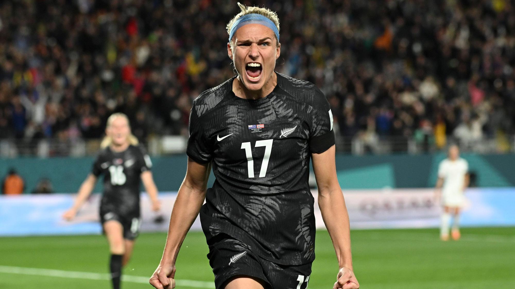 Neuseelands Hannah Wilkinson jubelt nach ihrem Führungstreffer.