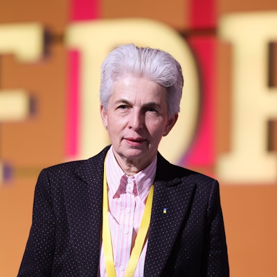 ARCHIV - 23.04.2023, Berlin: Marie-Agnes Strack-Zimmermann (FDP) steht beim FDP-Bundesparteitag vor einem FDP-Logo.