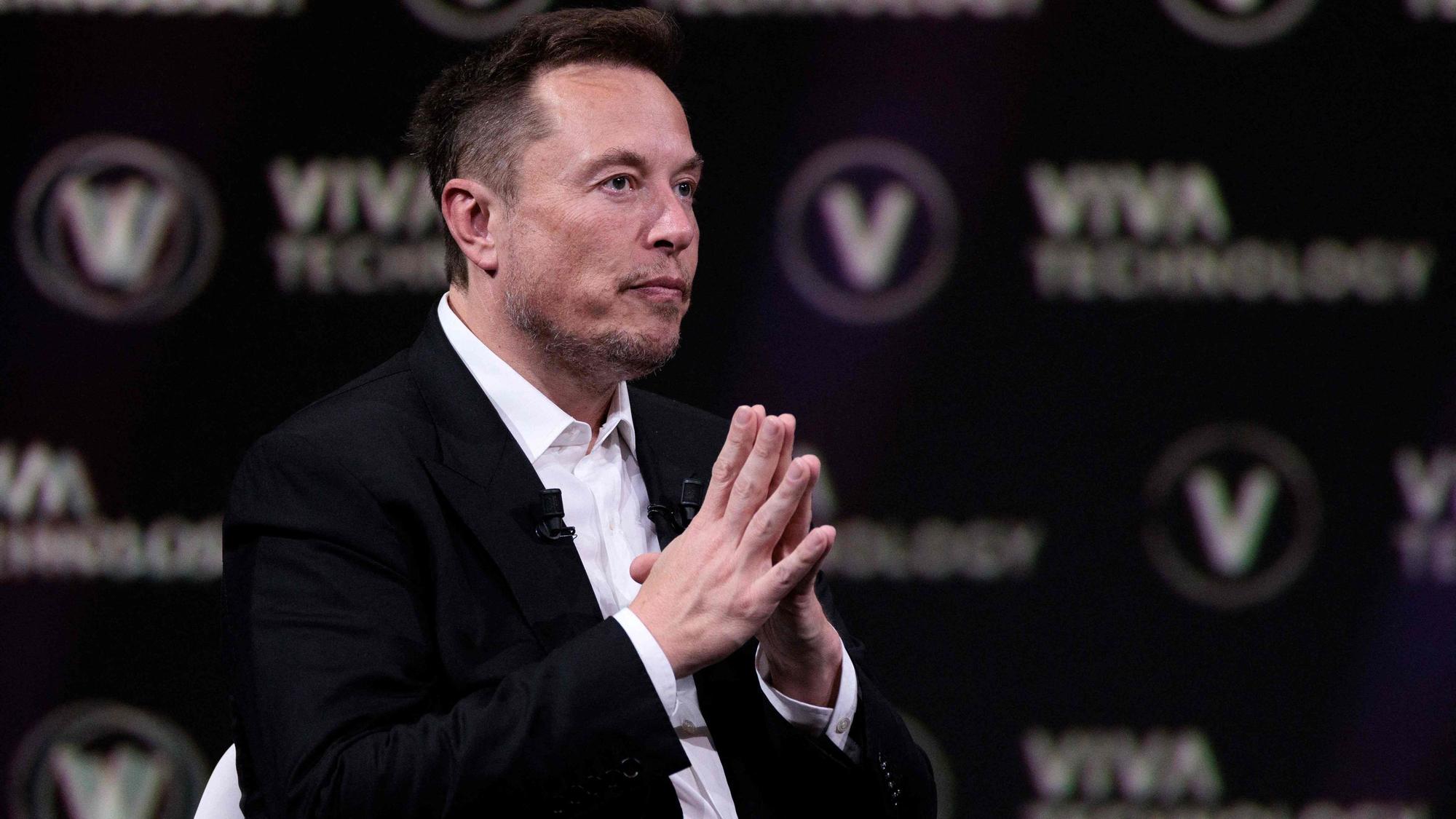 Tech-Milliardär Elon Musk erwägt ein Rebranding des Netzwerks Twitter. (Archivbild)