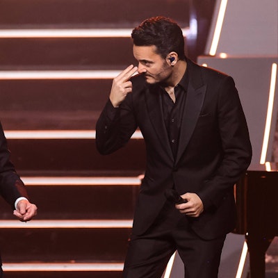 Roland Kaiser und Moderator Giovanni Zarrella auf der Bühne.