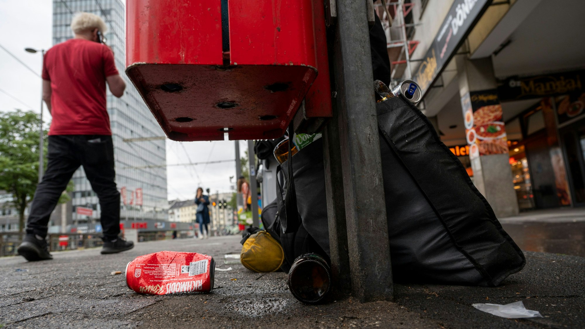 Müll am Barbarossaplatz