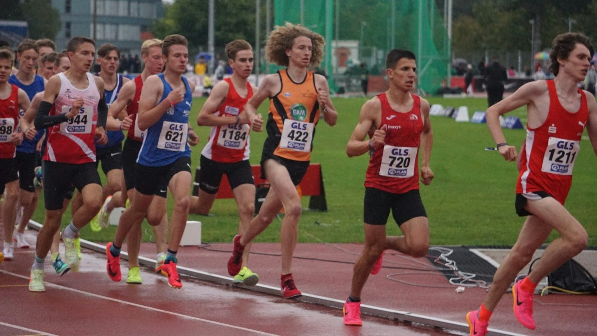 Eliah Rieck (Zweiter von rechts) vom LAZ Rhein-Sieg