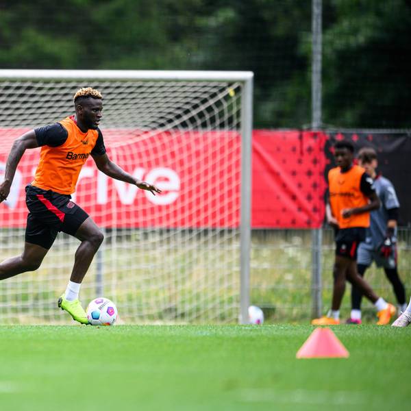 Victor Boniface im Bayer-04-Trainingslager in Saalfelden.