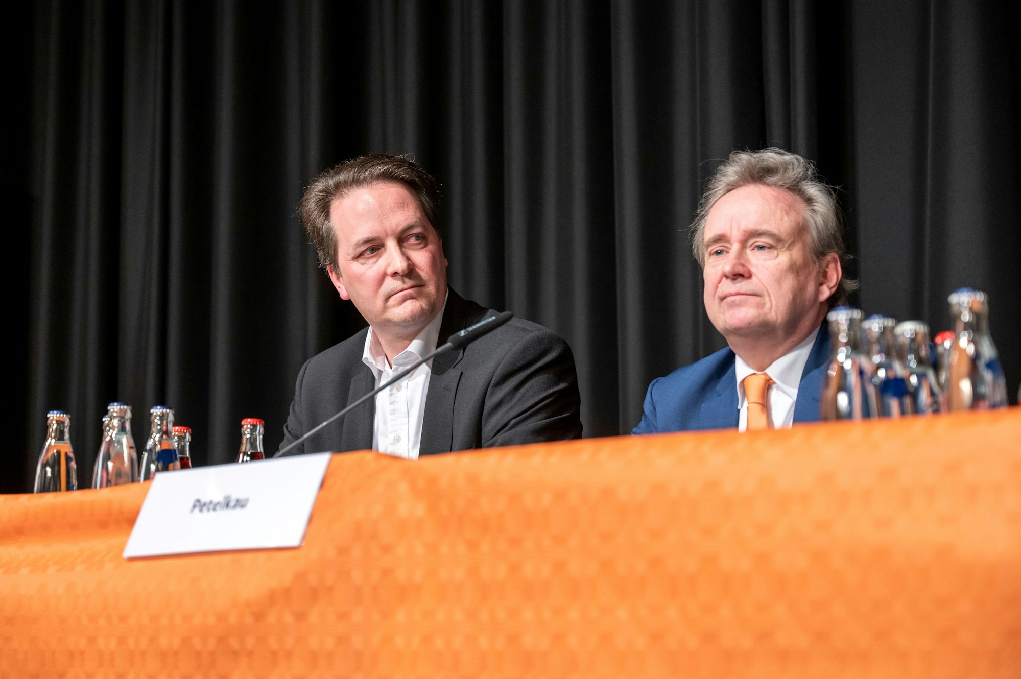 Auf dem Parteitag 2023: Karl Mandl (links) löst Bernd Petelkau als CDU-Parteichef ab.