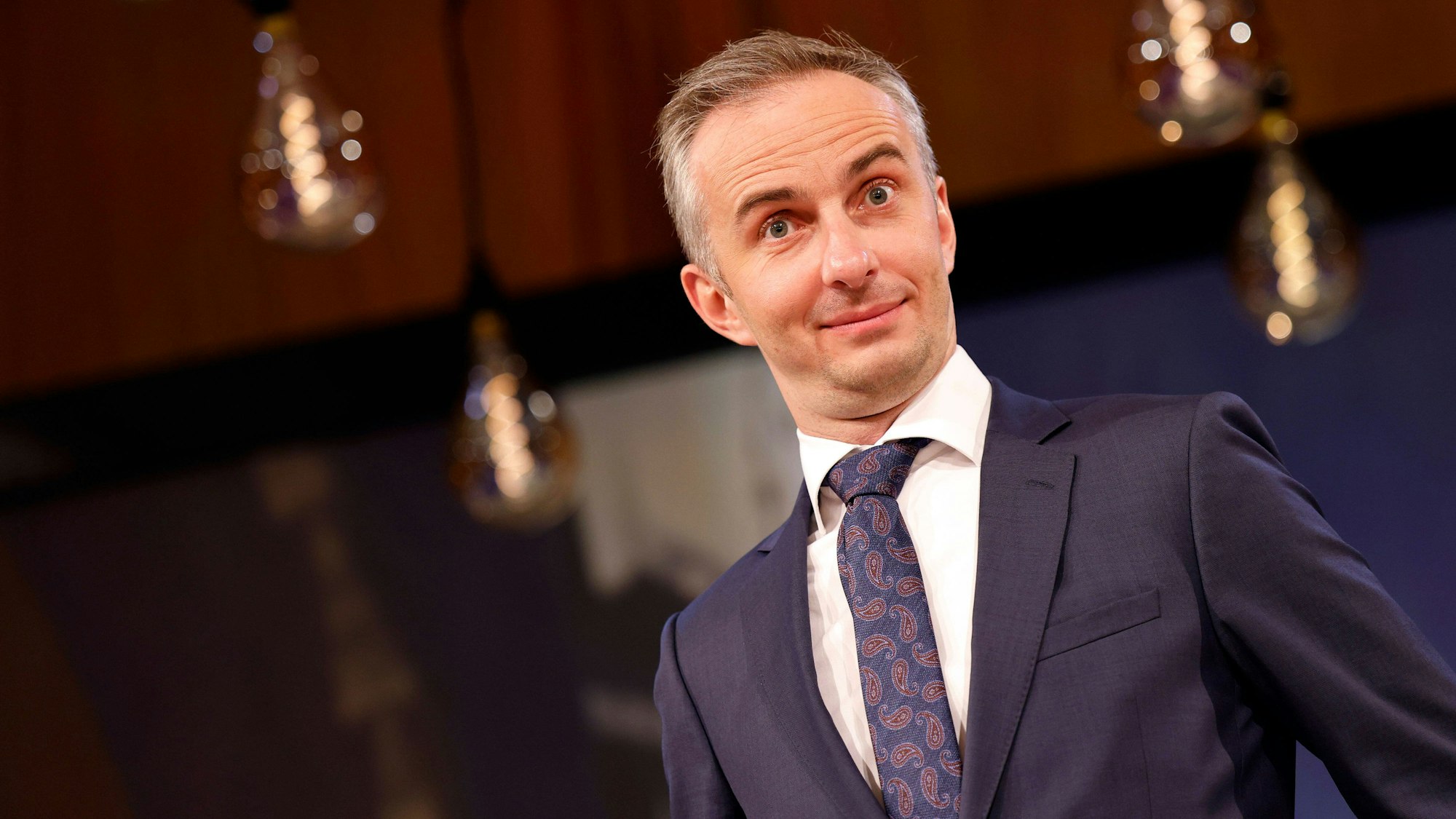 Jan Böhmermann hat sich auf Twitter zu Friedrich Merz Äußerungen über eine kommunale Zusammenarbeit mit der AfD geäußert – und damit Kritik von Karin Prien auf sich gezogen (Archivbild).