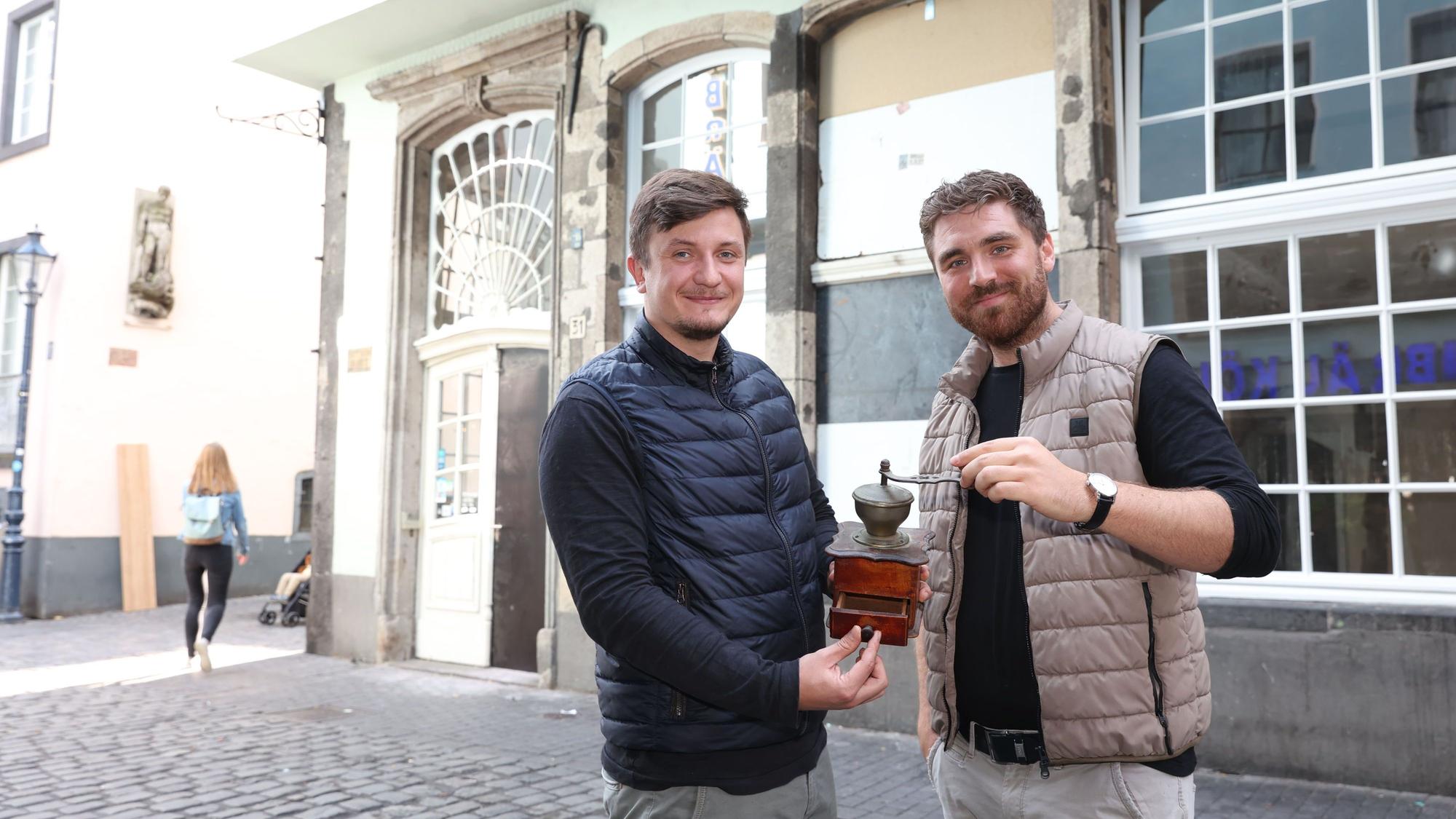 Die beiden Gründer wollen in einem ehemaligen Schmuckgeschäft an der Ecke Buttermarkt/Salzgasse einen neuen Laden aufmachen.