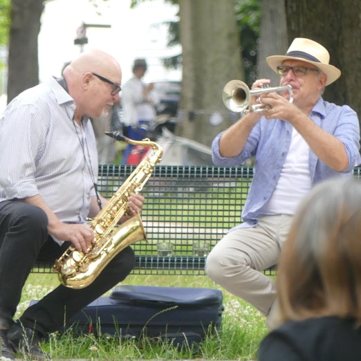 Bernd Delbrügge (l.) und Ebasa Pallada spielen im Rochuspark.