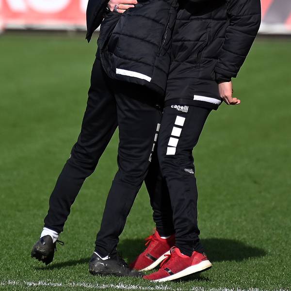 Fußball
A-Junioren Bundesliga West
Bayer 04 Leverkusen - FC Viktoria Köln
Freude nach dem 1:0 für Köln
rechts. TR: Marian Wilhelm
Foto: Uli Herhaus