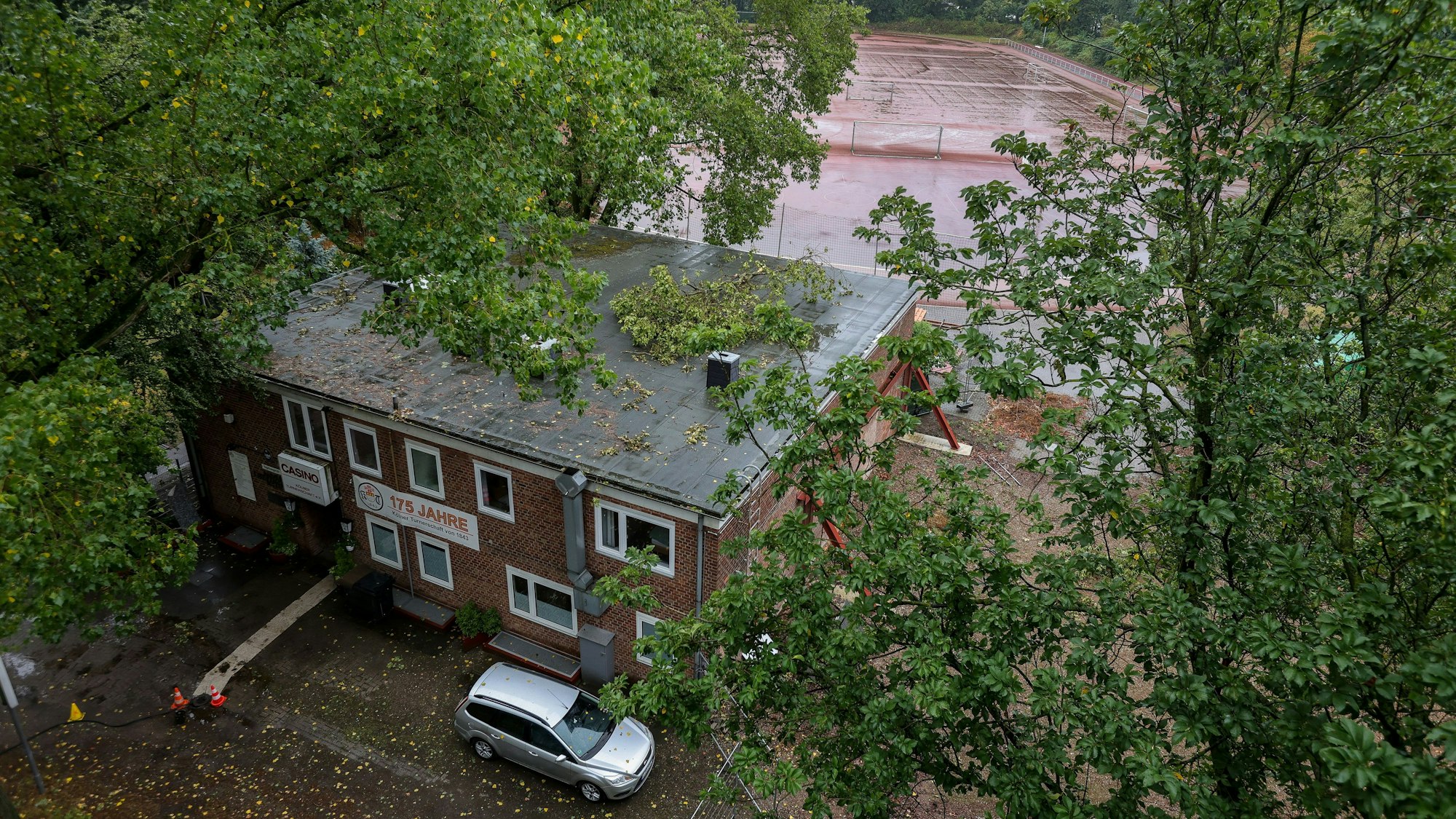 Im Gymnasium Kreuzgasse werden in den Sommerferien Instandhaltungsmaßnahmen durchgeführt.