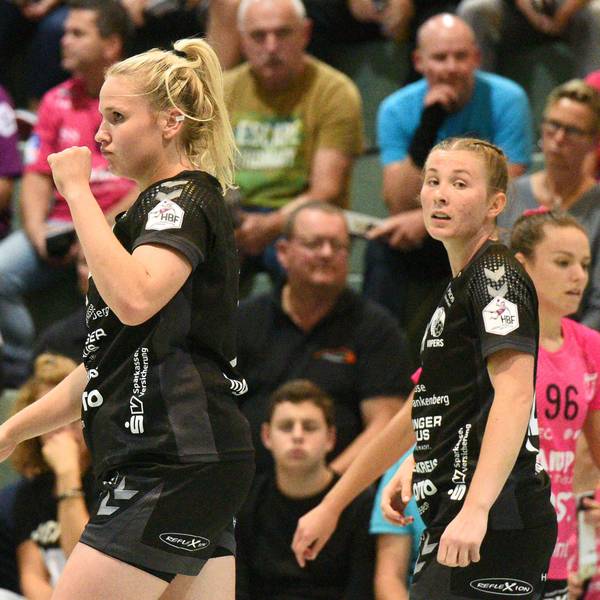 Annika Ingenpaß HSG Bad Wildungen Vipers 2 TusSies Metzingen vs. HSG Bad Wildungen Vipers Handball, HBF, 1.Ligaspiel, Saison 2022/2023 , 10.09.2022 TusSies Metzingen vs. HSG Bad Wildungen Vipers Handball, HBF, 1.Ligaspiel, Saison 2022/2023 , 10.09.2022 Metzingen *** Annika Ingenpaß HSG Bad Wildungen Vipers 2 TusSies Metzingen vs HSG Bad Wildungen Vipers Handball, HBF, 1 league match, 2022 2023 season , 10 09 2022 TusSies Metzingen vs HSG Bad Wildungen Vipers Handball, HBF, 1 league match, 2022 2023 season , 10 09 2022 Metzingen Copyright: xEibner-Pressefotox EP_TBR