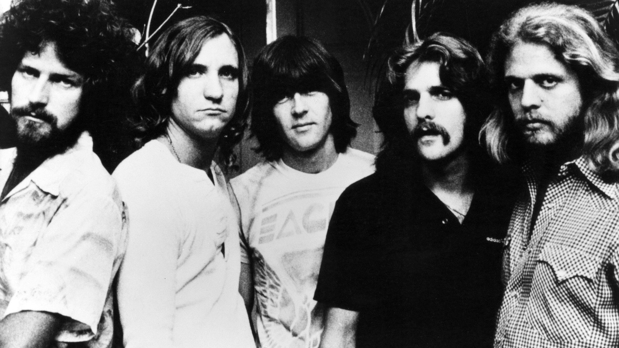 Die Eagles von links nach rechts: Don Henley, Joe Walsh, Randy Meisner, Glenn Frey und Don Felder