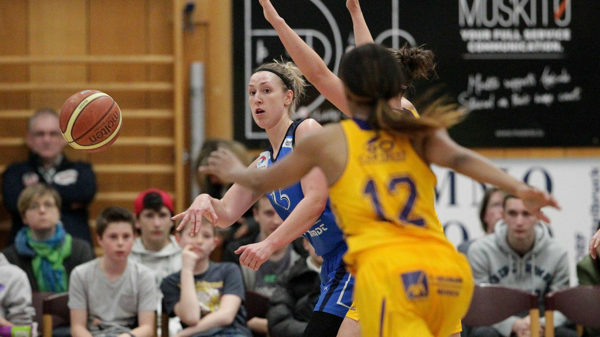 Maria Kathleen Blazejewski (Etzella Ettelbrueck 15) / Basketball Total League Luxemburg, Damen, Saison 2015-2016, Halbfinale / 23.04.2016 / Amicale Steinsel - Etzella Ettelbrueck / Hall Omnisports Alain Marchetti, Steinsel / PUBLICATIONxNOTxINxLUX
Mary Kathleen Etzella Ettelbrueck 15 Basketball Total League Luxembourg women Season 2015 2016 Semi-finals 23 04 2016 Amicale Steinsel Etzella Ettelbrueck Hall Omnisports Alain Marchetti Steinsel PUBLICATIONxNOTxINxLUX