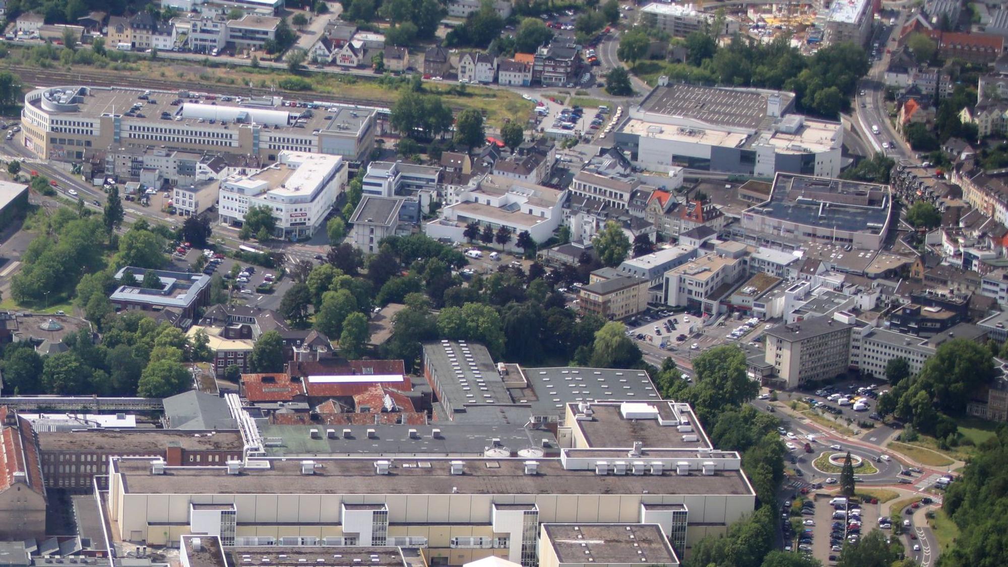 Luftbild der Bergisch Gladbacher Innenstadt.