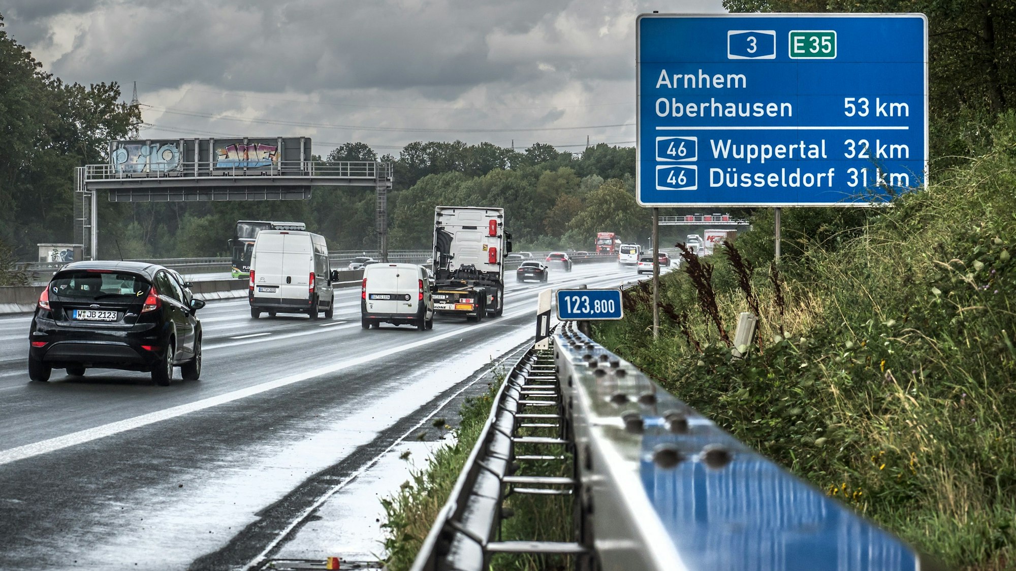 Autobahn 3 nördlich Ausfahrt Opladen.