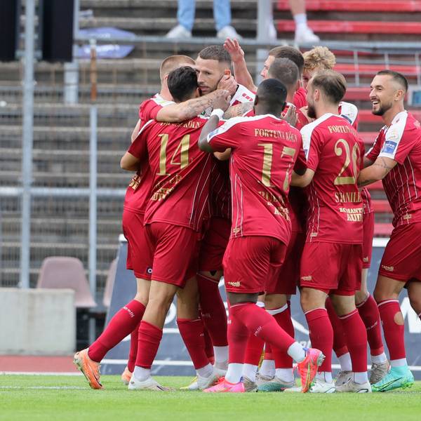 SC Fortuna Köln vs. 1. FC Köln U21, 4.Liga,
Jubel um den Torschützen Dominik Lanius (Fortuna) nach dem Tor zum 1:0, 01.08.2023, Bild: Herbert Bucco