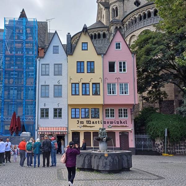 Eingerüstete Giebelhäuschen am Fischmarkt