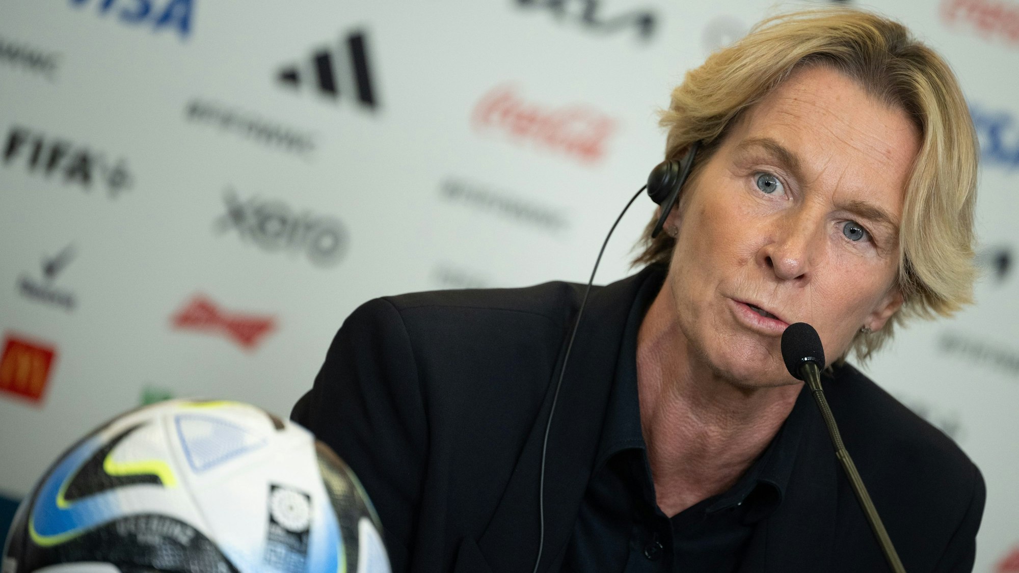 Martina Voss-Tecklenburg, Bundestrainerin der deutschen Frauen-Fußballnationalmannschaft, bei der Abschlusskonferenz vor dem Spiel gegen Südkorea.