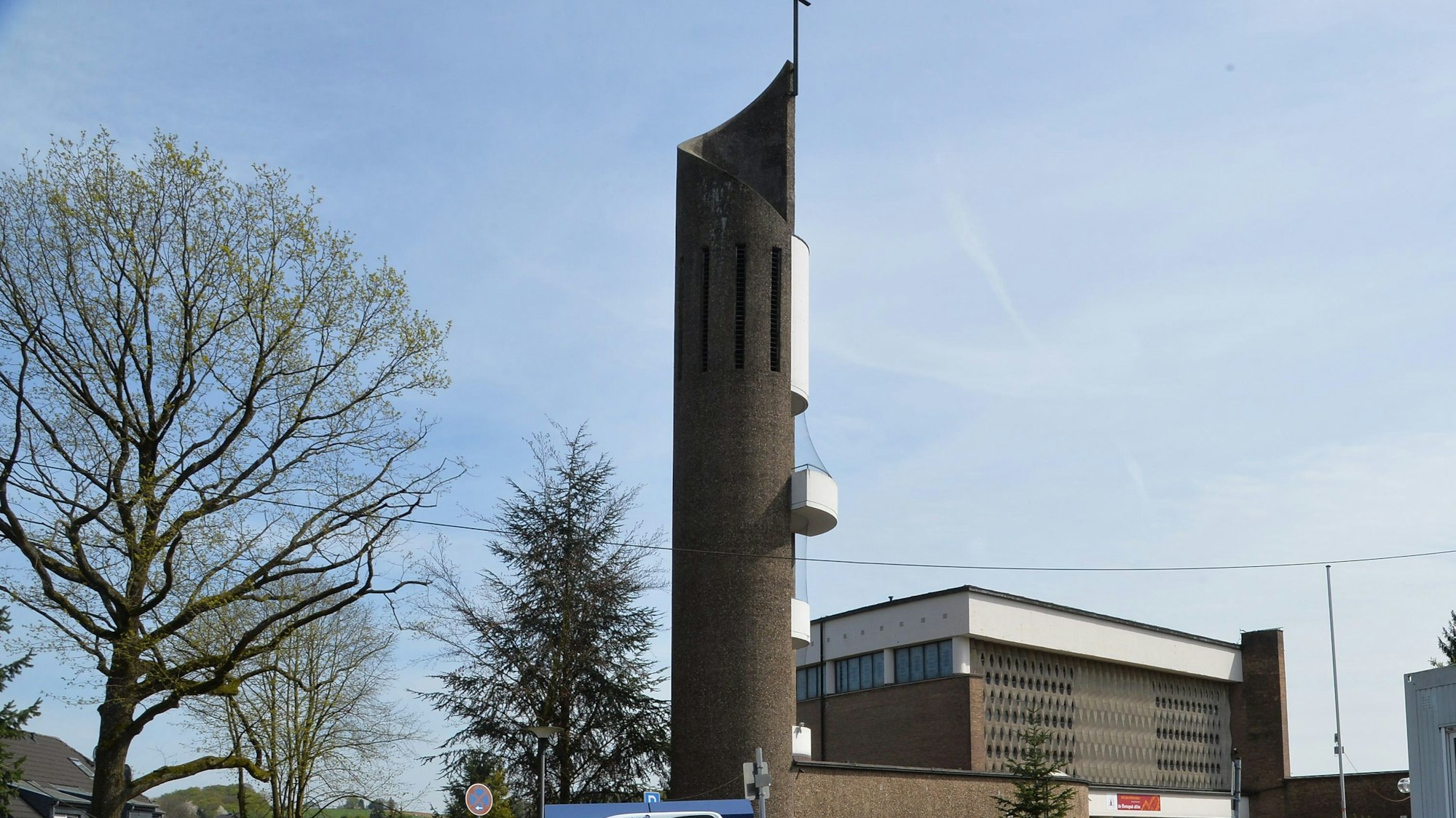 Das Foto zeigt die Rösrather Versöhnungskirche