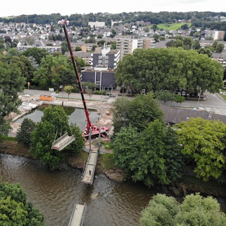 Abriss der Henley-Brücke nach dem Hochwasser