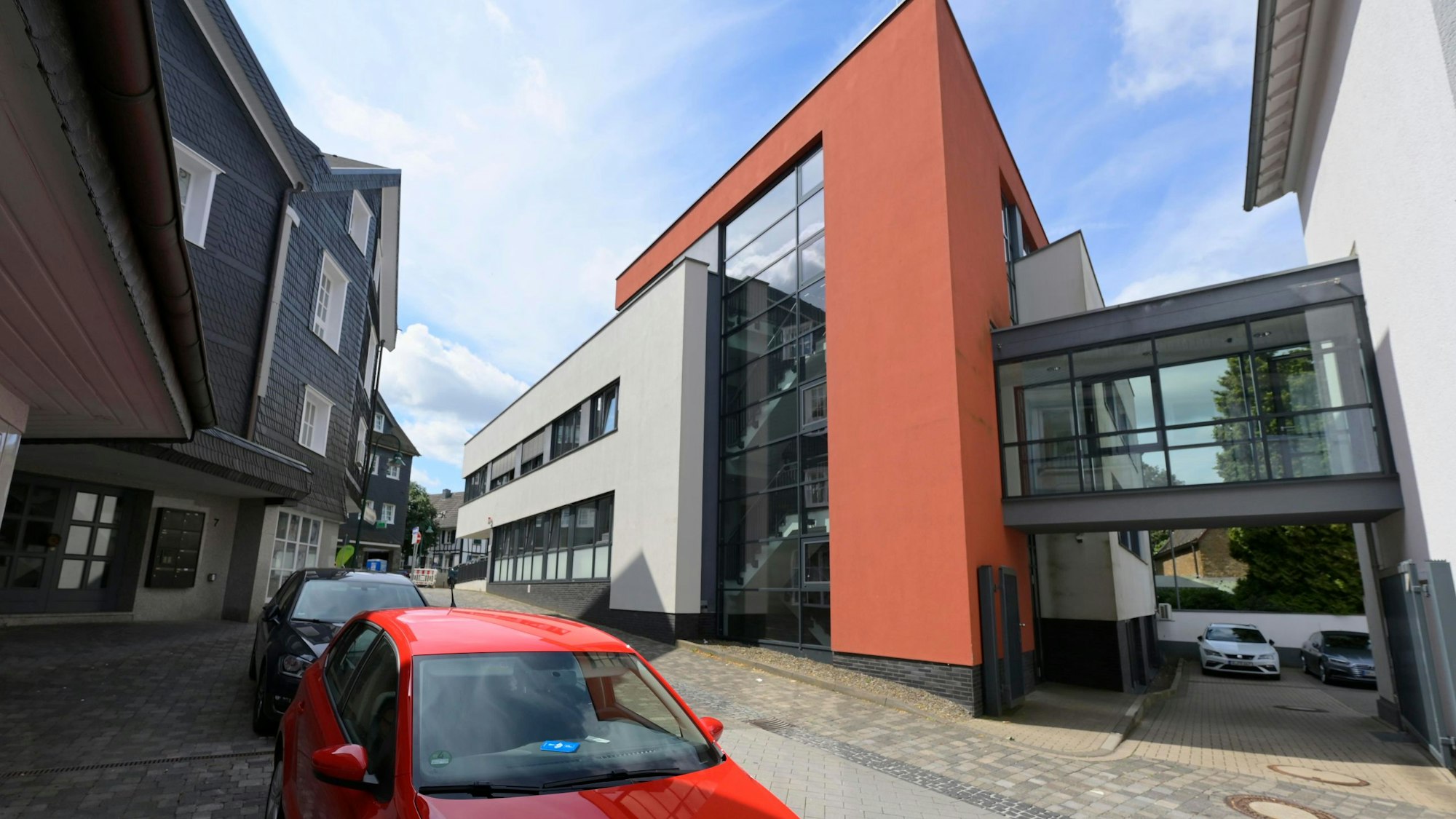 Außenansicht des Waldbröler Amtsgerichtes.