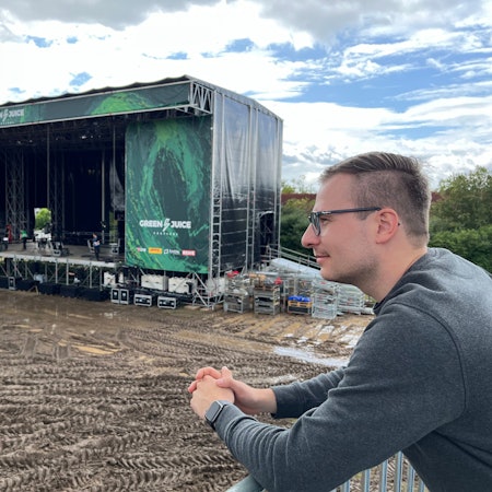 Julian Reininger veranstaltet das Green Juice Festival in Bonn-Beuel.
