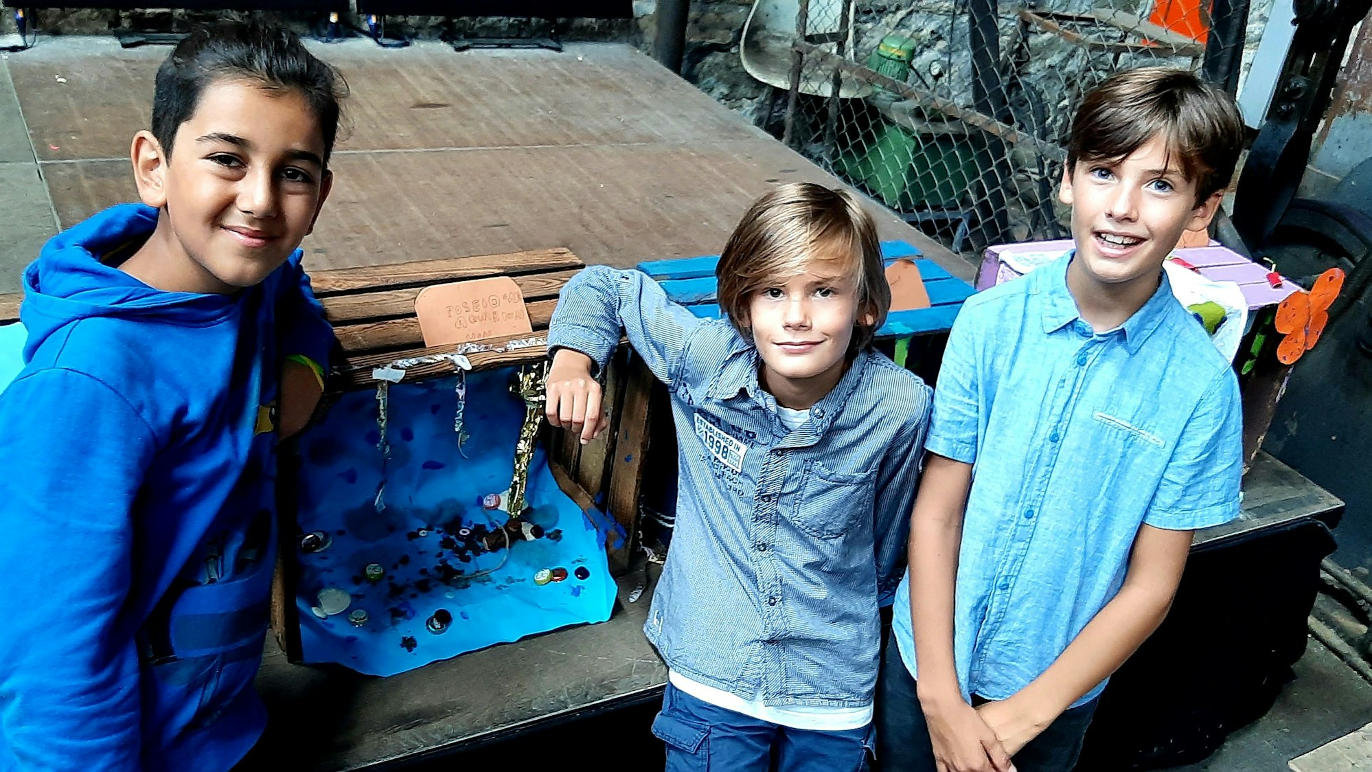 Kinder beim Abschluss des Sommerferienprogramms „Sommer im Museum“ im Sensenhammer.