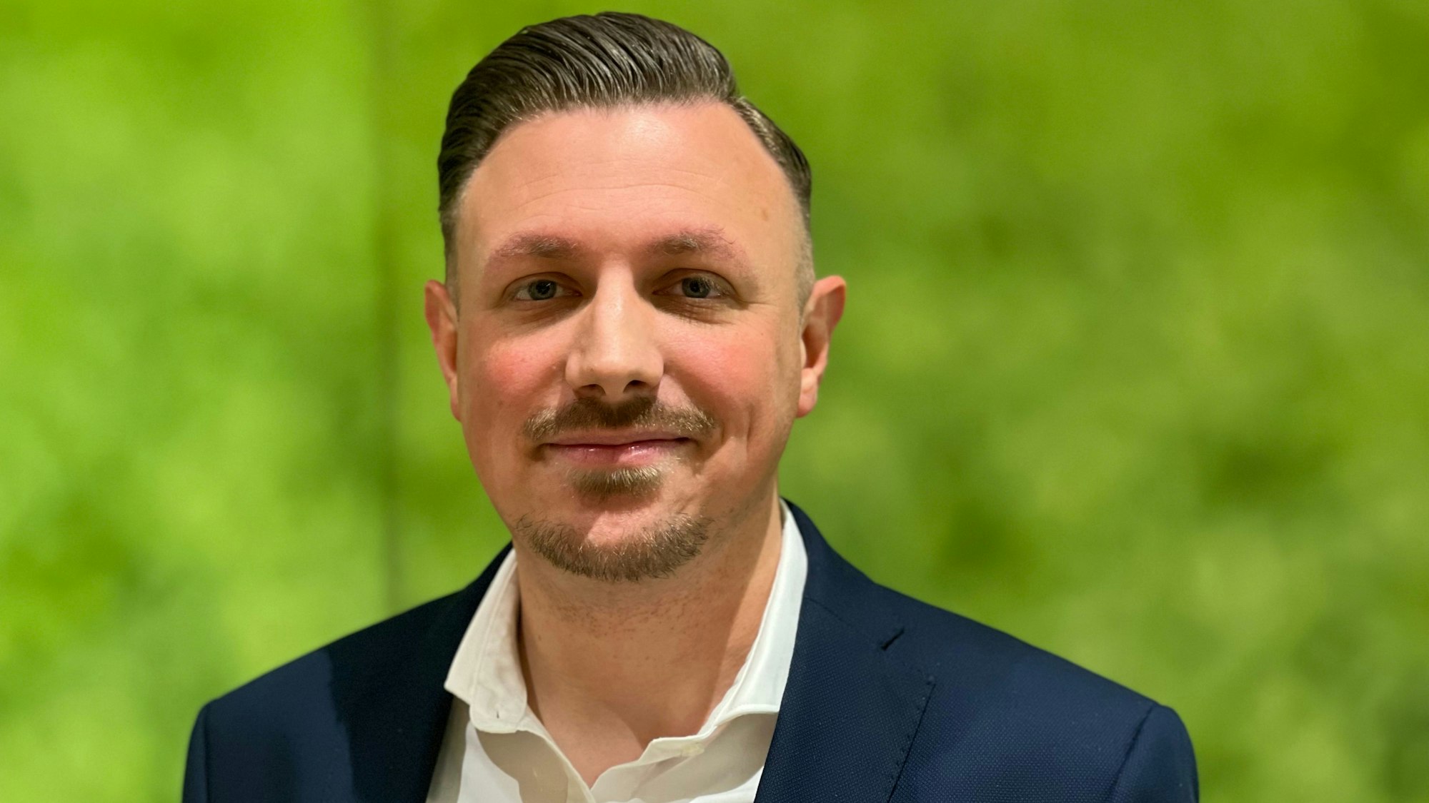 Axel Zimmermann, geboren in Köln, 32 Jahre alt, ist seit 2016 Vorsitzender des Kreissportgerichts Köln.