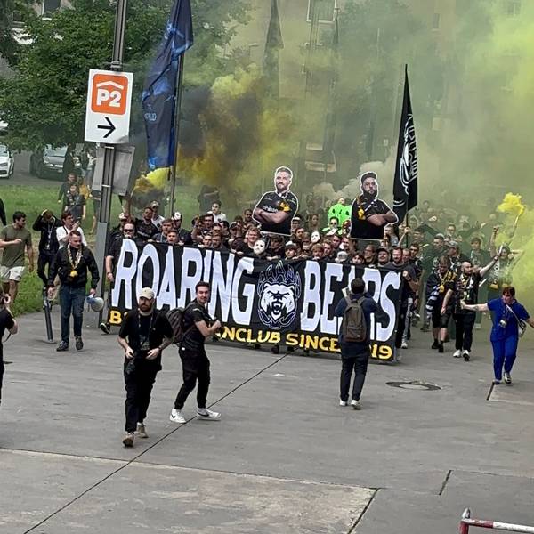 Fanmarsch von Counter-Strike-Fans in Richtung Lanxess- Arena.