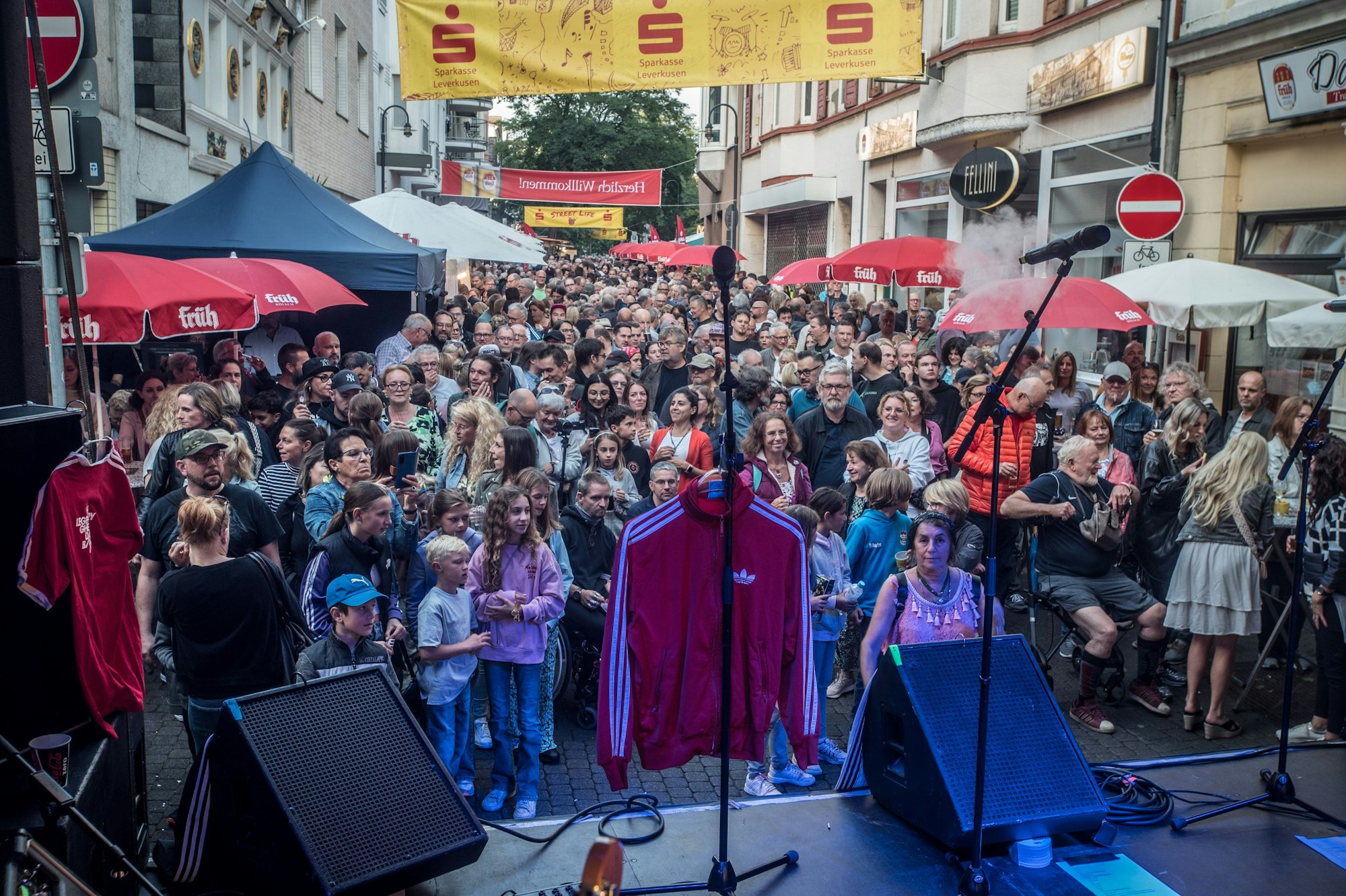 Für das erste Augustwochenende hat das Team von „Jazz Lev“ das Straßenfestival „Streetlife“ organisiert.