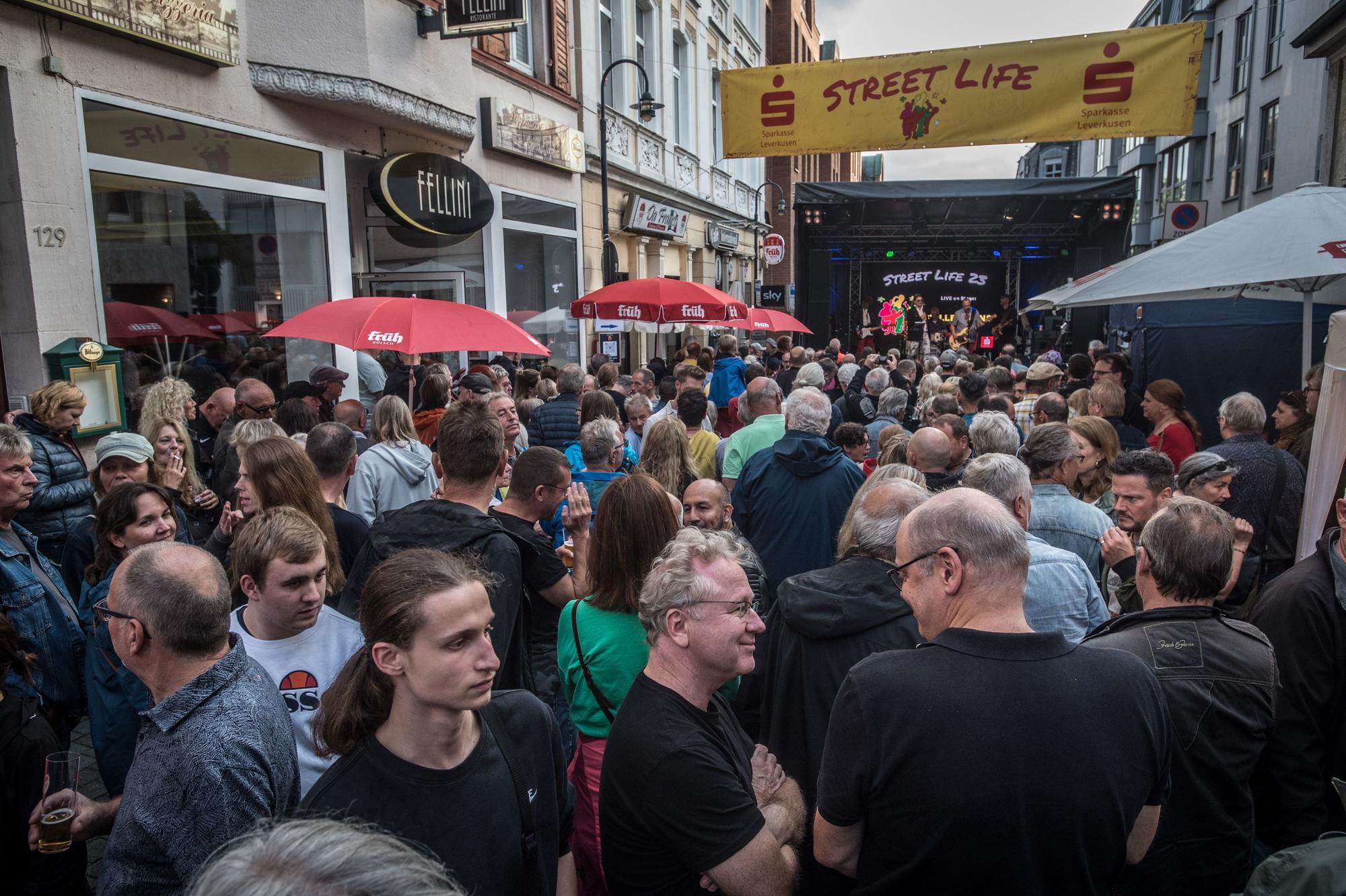 Streetlife, Freitagabend. Foto: Ralf Krieger