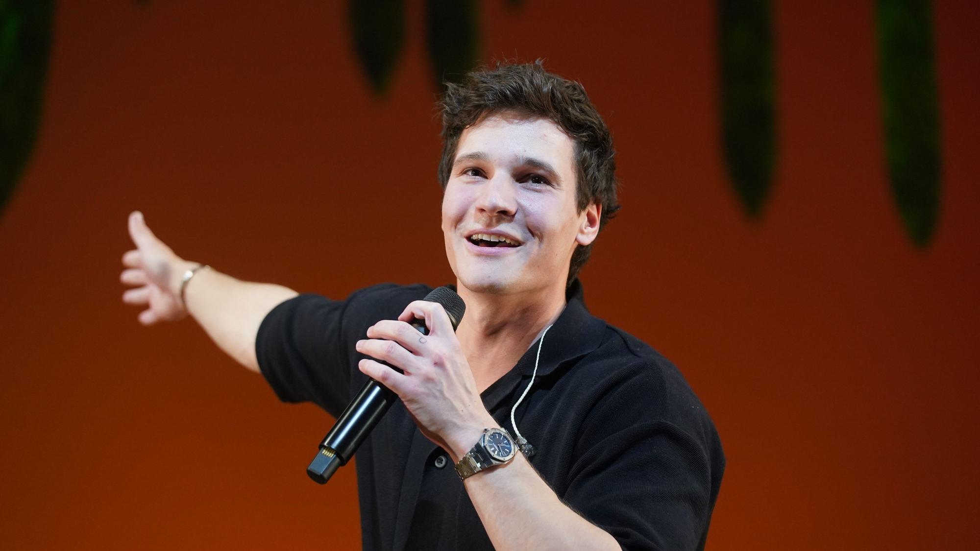 Bei einem Konzert von Wincent Weiss ist es in Bad Kissingen zu einem Zwischenfall gekommen (Archivbild).