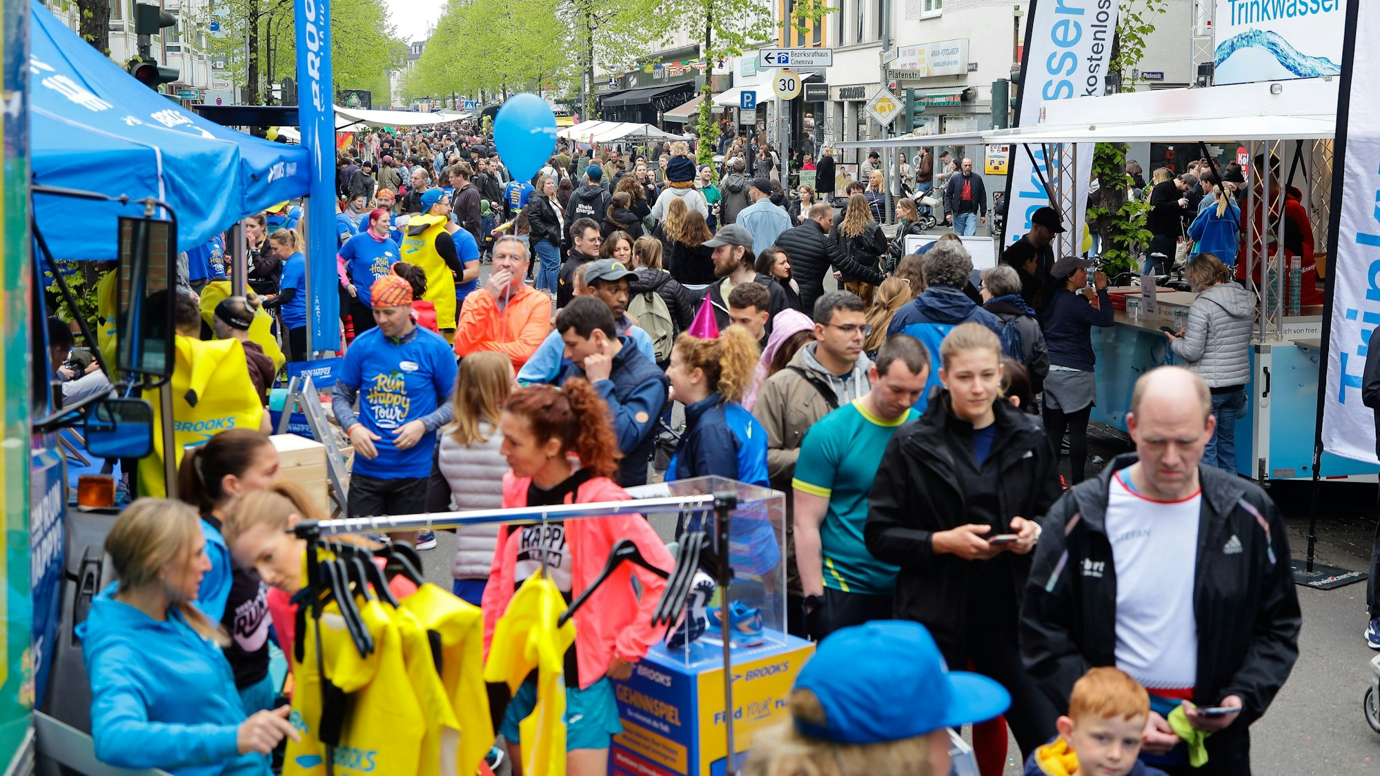 Straßenfest in Ehrenfeld.