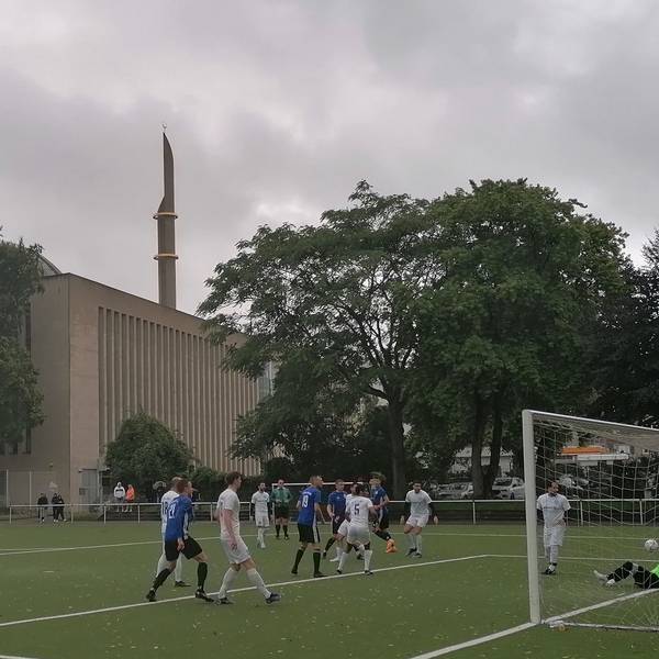 Fußball-Kreispokal in Köln, 2. Runde, Hellas FC Köln - SV Adler Dellbrück,