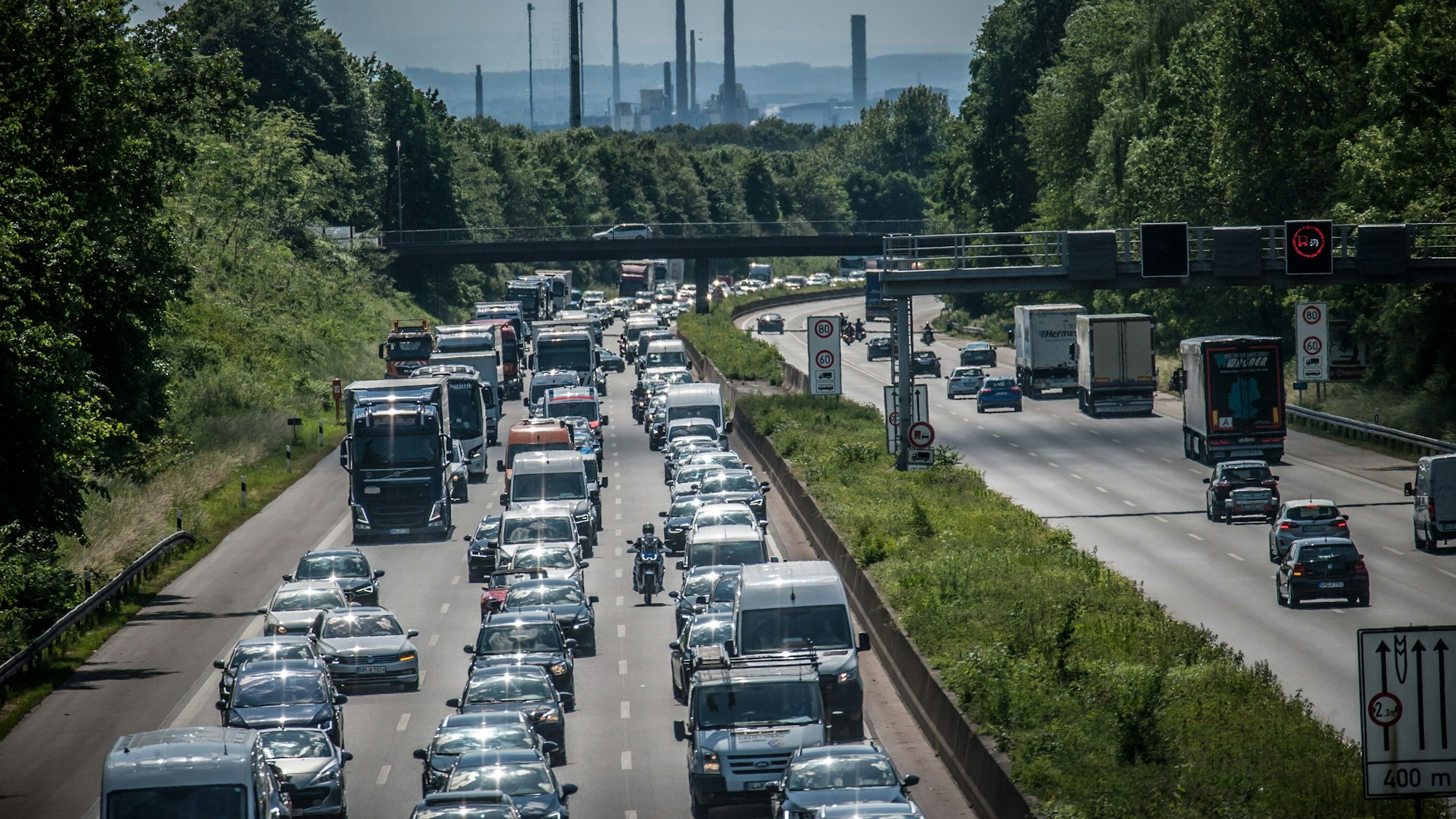 Die Polizei vermutet, die Brücke ist die an der Altenberger Straße. (Archivfoto)