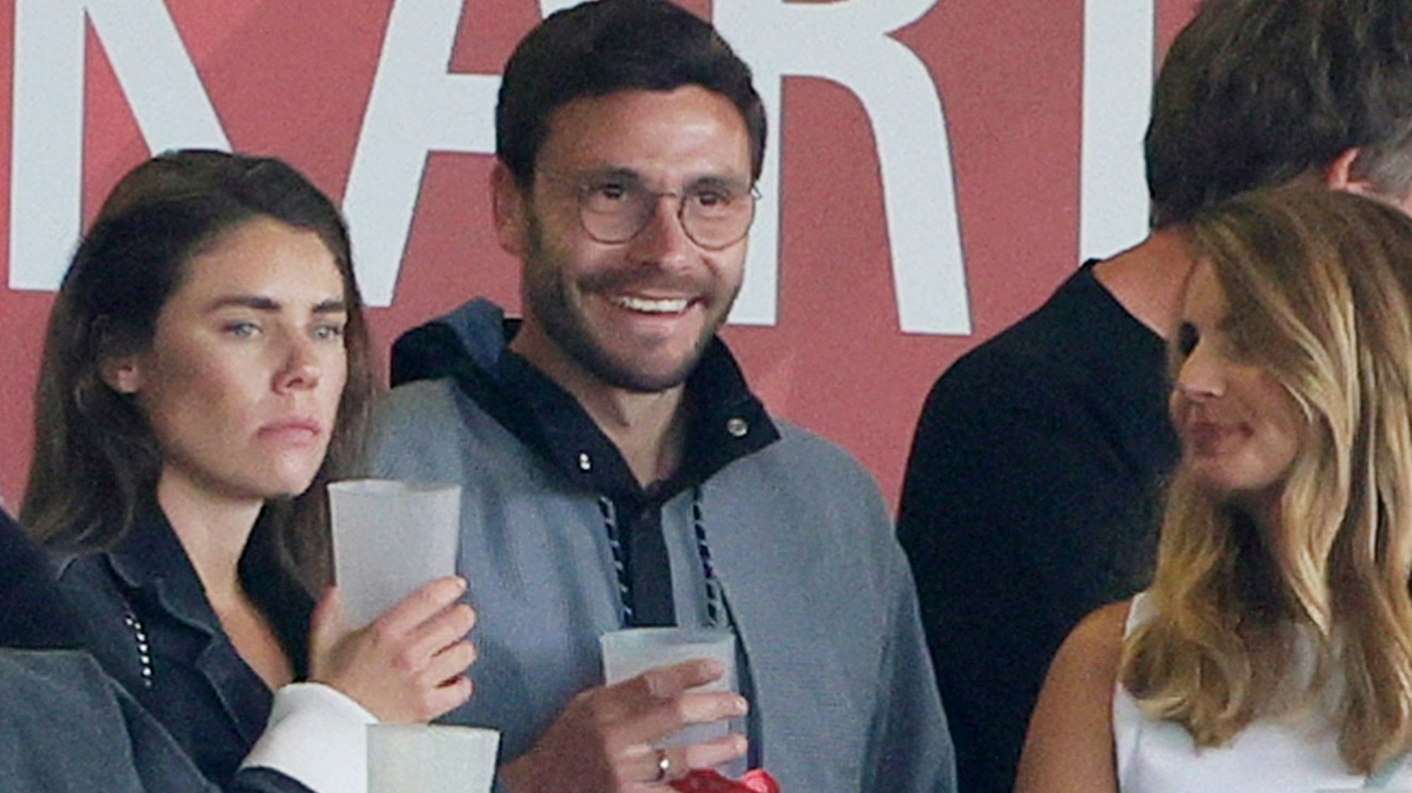 Ex-FC Spieler Jonas Hector als Zuschauer im Südstadion beim Spiel der U21 des FC gegen Fortuna Köln.