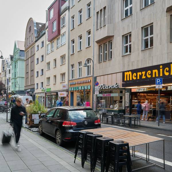 Das Bild zeigt die Deutzer Freiheit.
