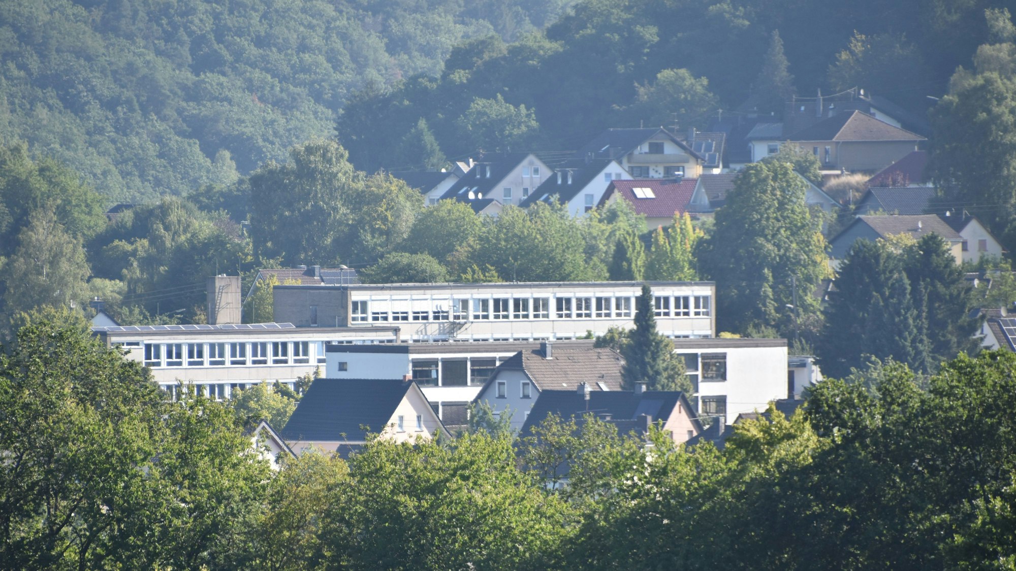 Blick auf den Standort Rosbach der Gesamtschule Windeck.