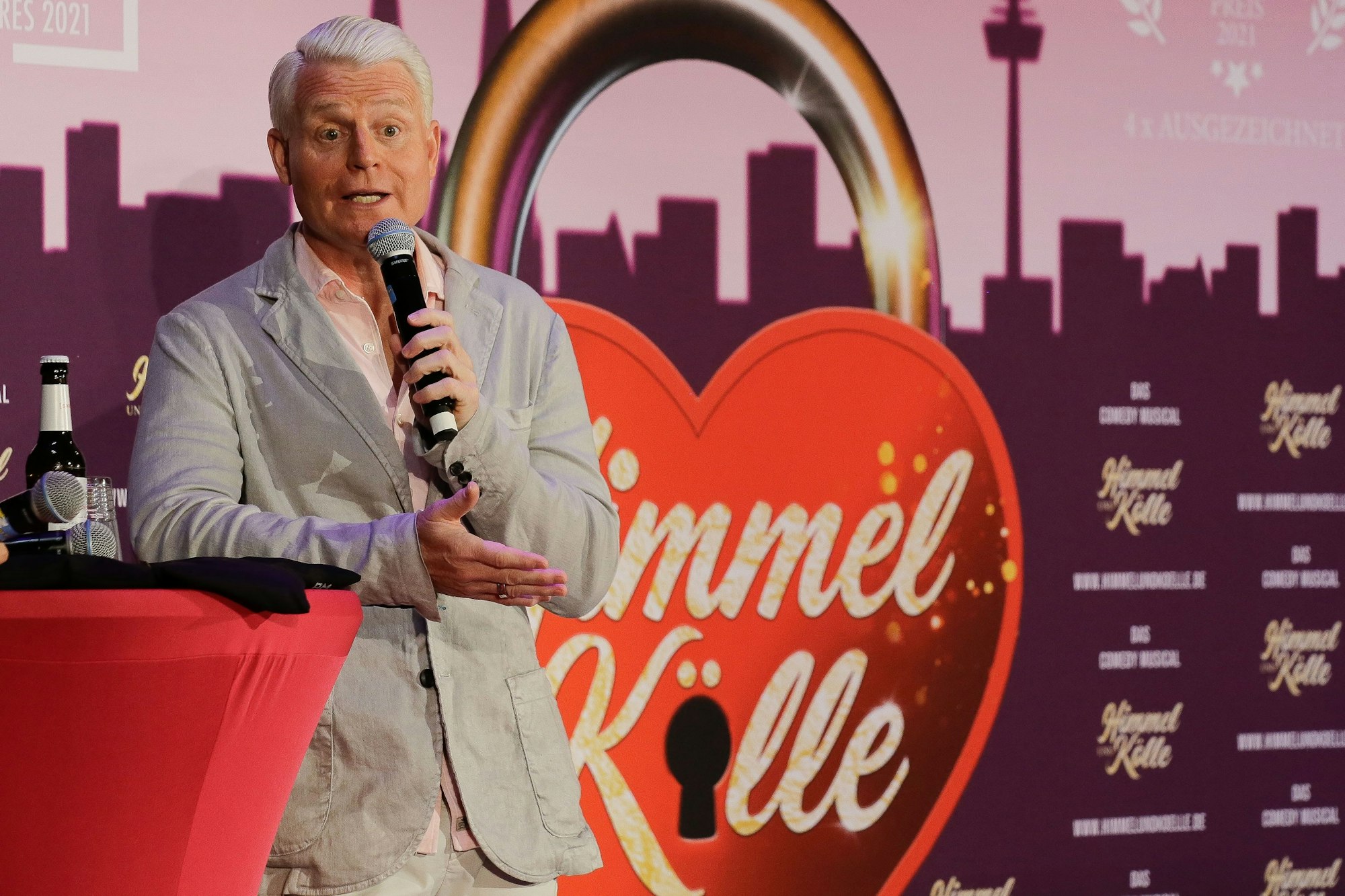 Guido Cantz bei der Pressekonferenz