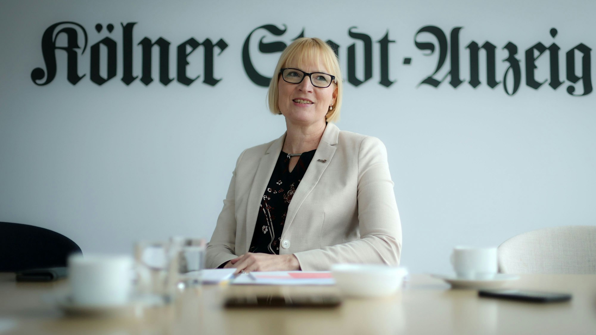KVB-Chefin Stefanie Haaks während eines Interviews im Januar.