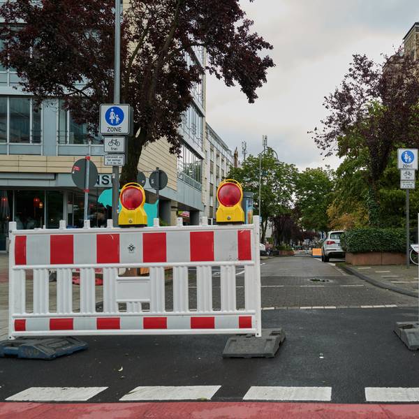Die Fußgängerzone auf der Deutzer Freiheit ist seit einem halben Jahr Geschichte.