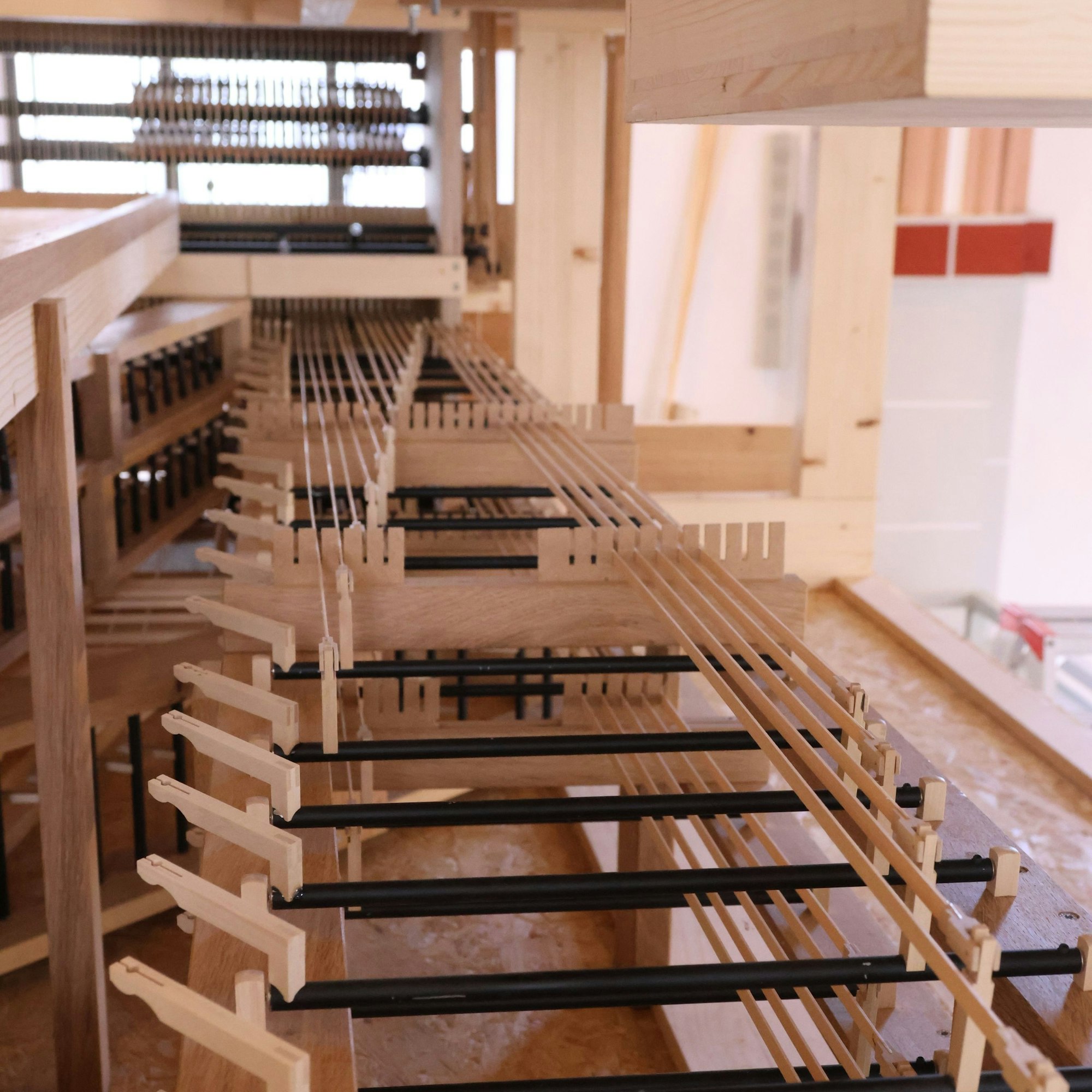 Blick auf einen Teil der Orgel.