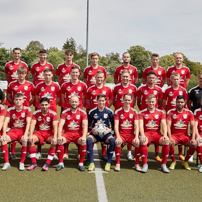 Das Bild zeigt die erste Mannschaft der Spielgemeinschaft Dahlem-Schmidtheim