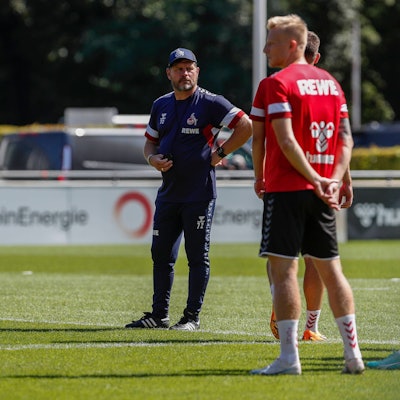 Steffen Baumgart und seine Spieler haben in den vergangenen Wochen hart auf dem Platz gearbeitet.
