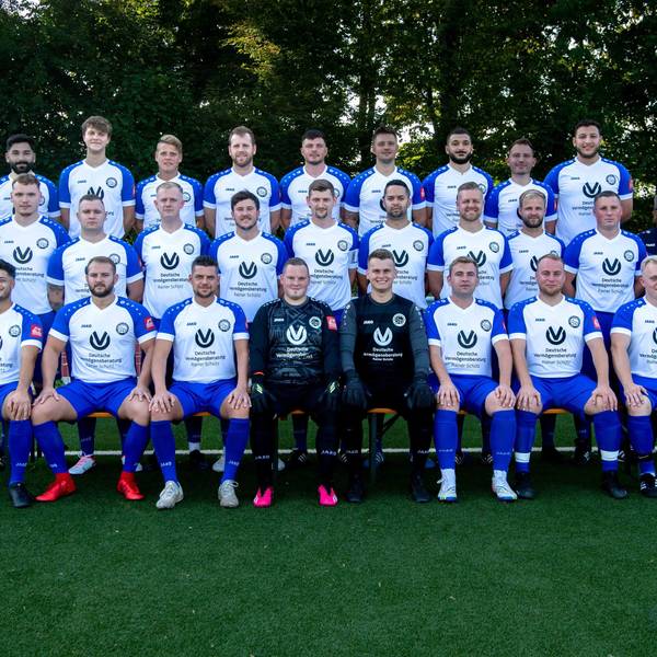 Das Bild zeigt die Mannschaft des SC Roitzheim.